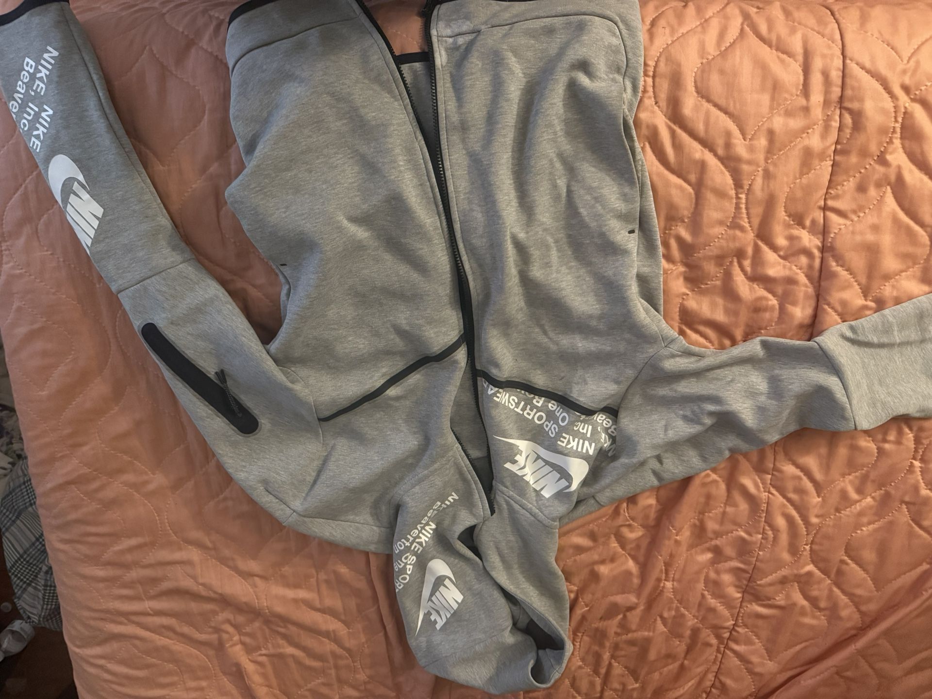 Nike Tech