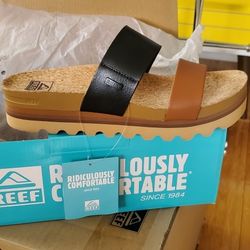 REEF Women's Sandal - Size 9