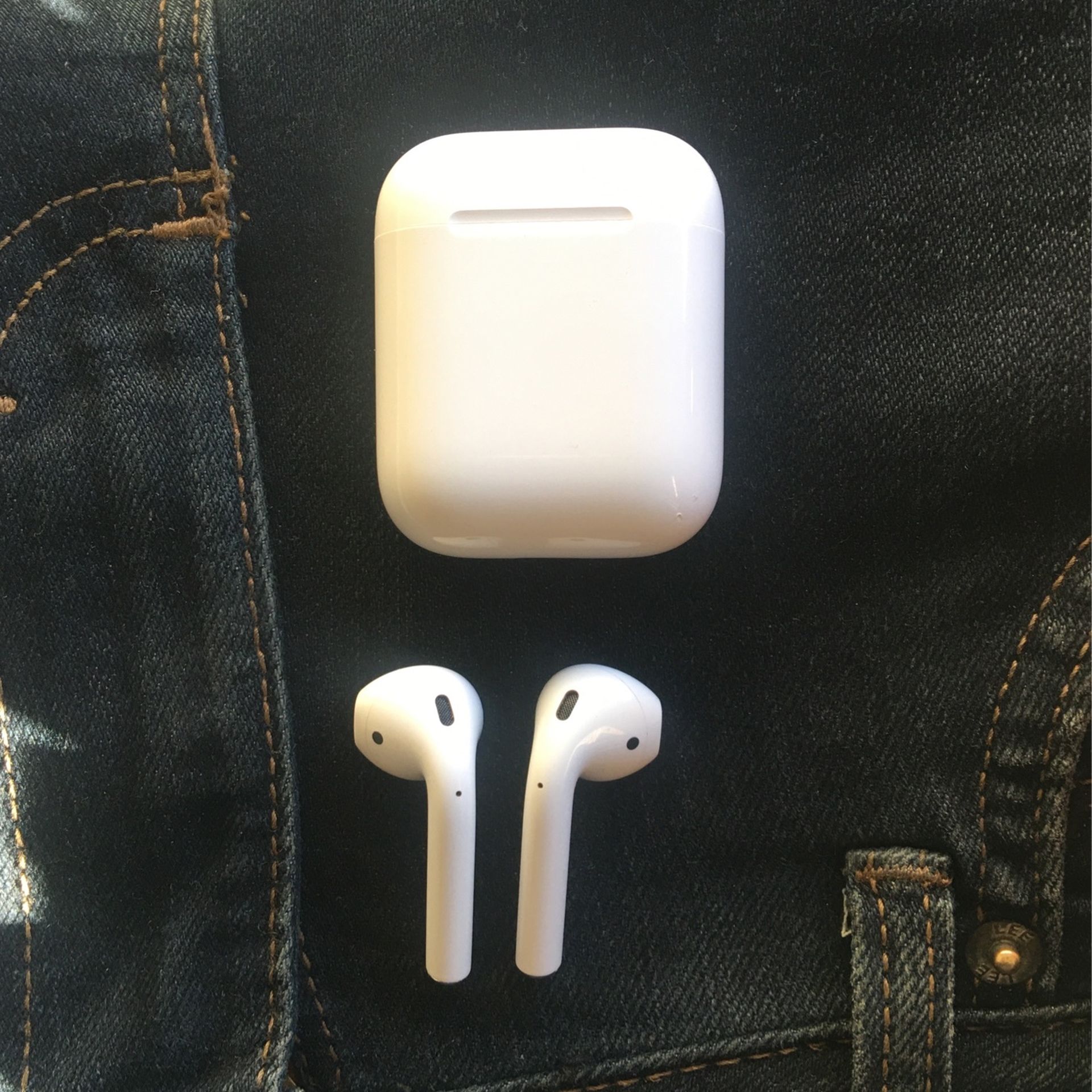 AirPods