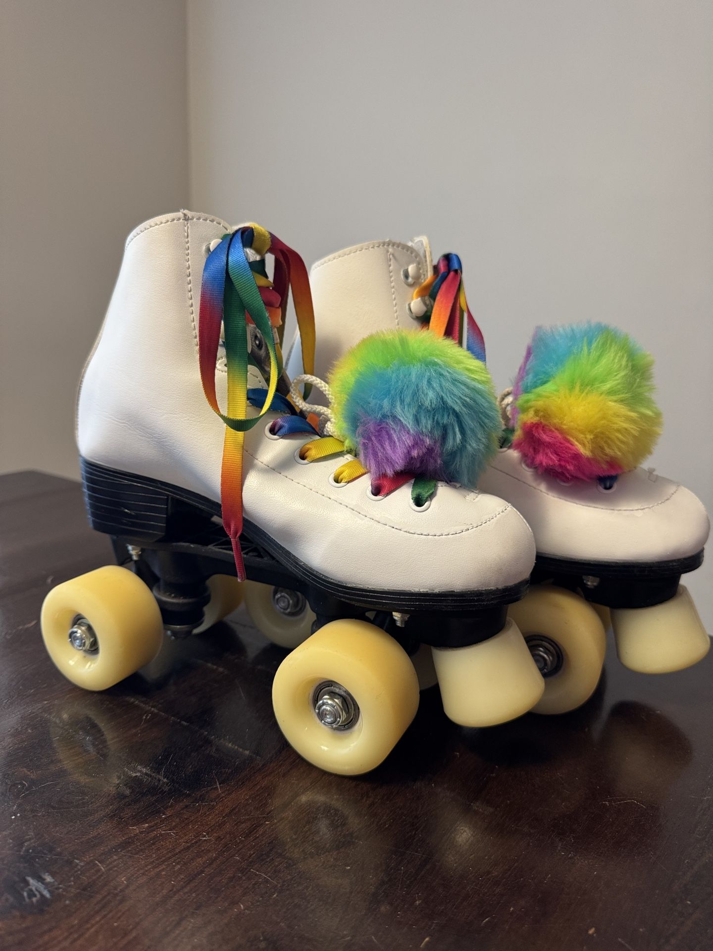 Epic Allure Quad Roller Skates with/ Rainbow Twilight LED Light Up Wheels & Pom Poms