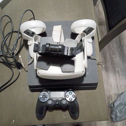 PS4 slim with one controller charging dock HDMI and power cord included $20 ps store gift card oculus quest 2