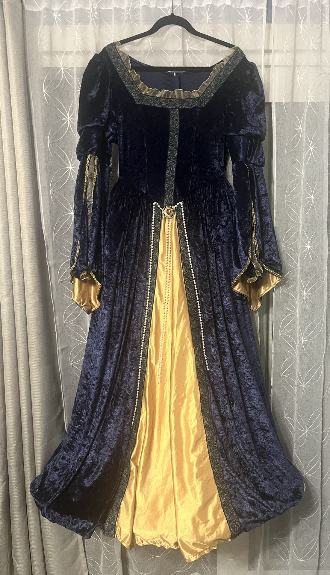 Renaissance Dress -Size M  