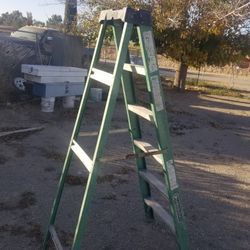 ESCALERA LOUISVILLE 6FT 