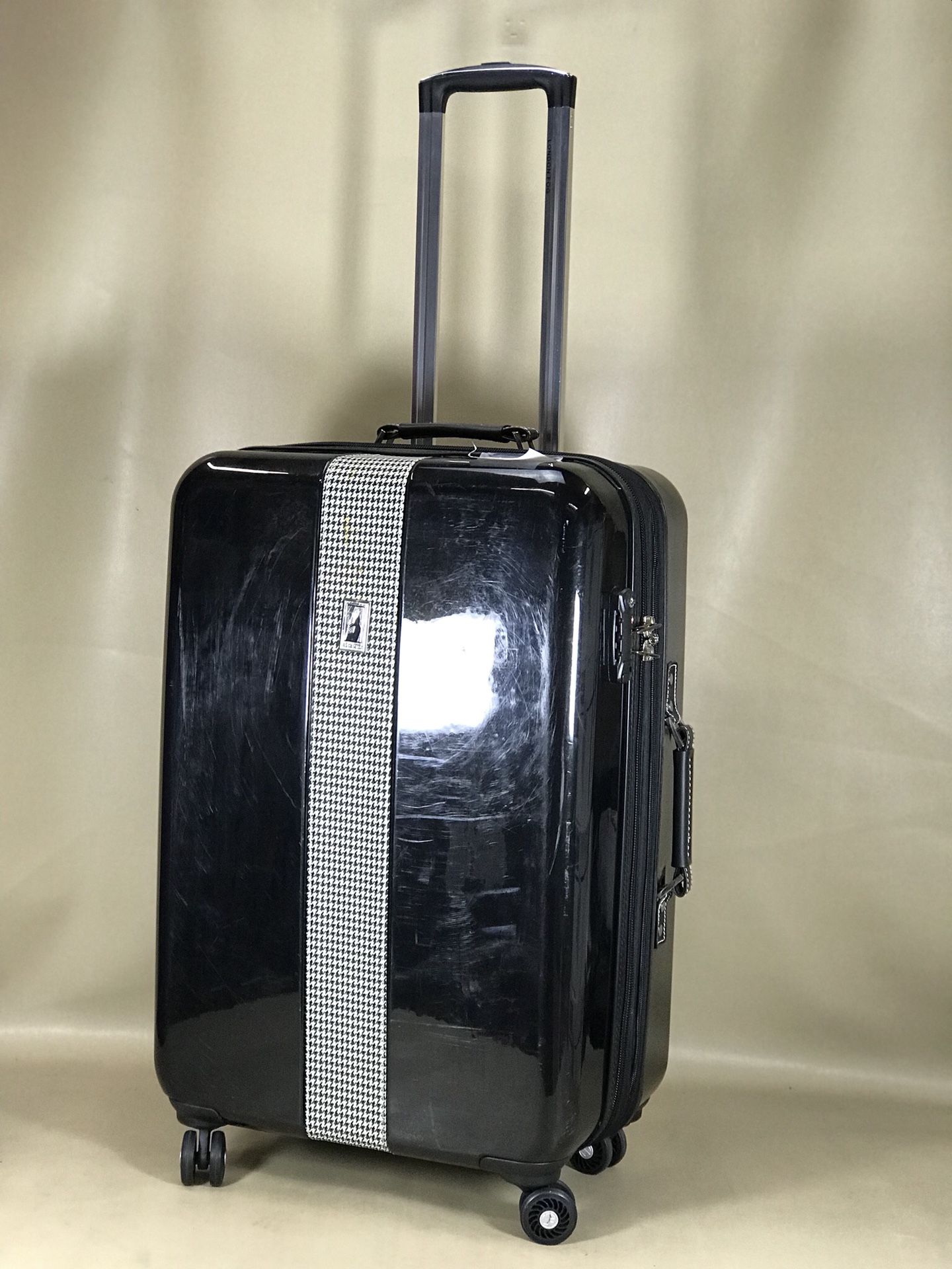 London Fog Cambridge hardside Style 8880 Black houndstooth 25