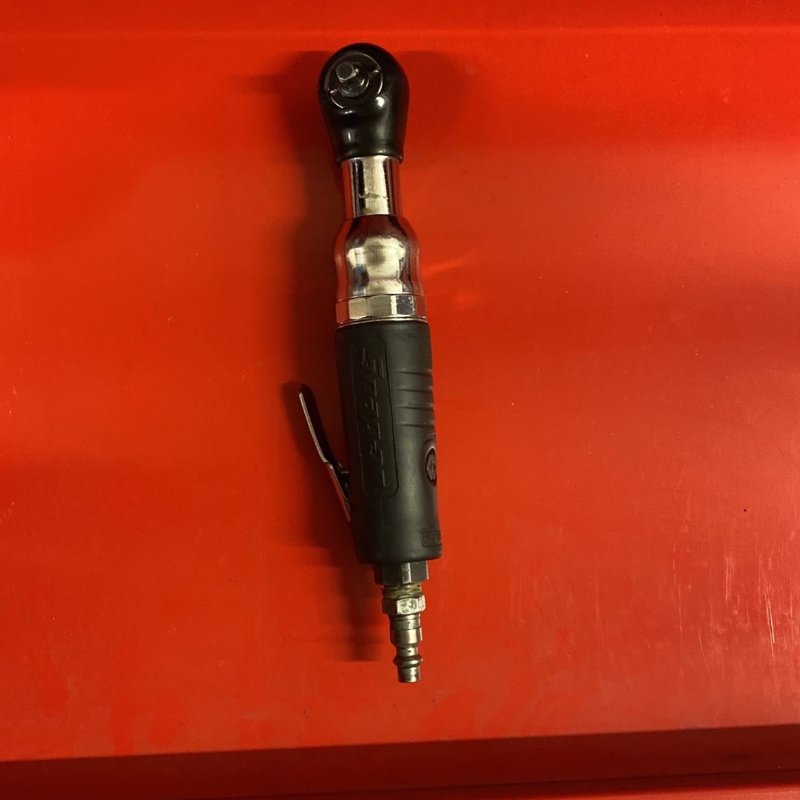Snap-On 1/4” Drive Air Ratchet, Far2500