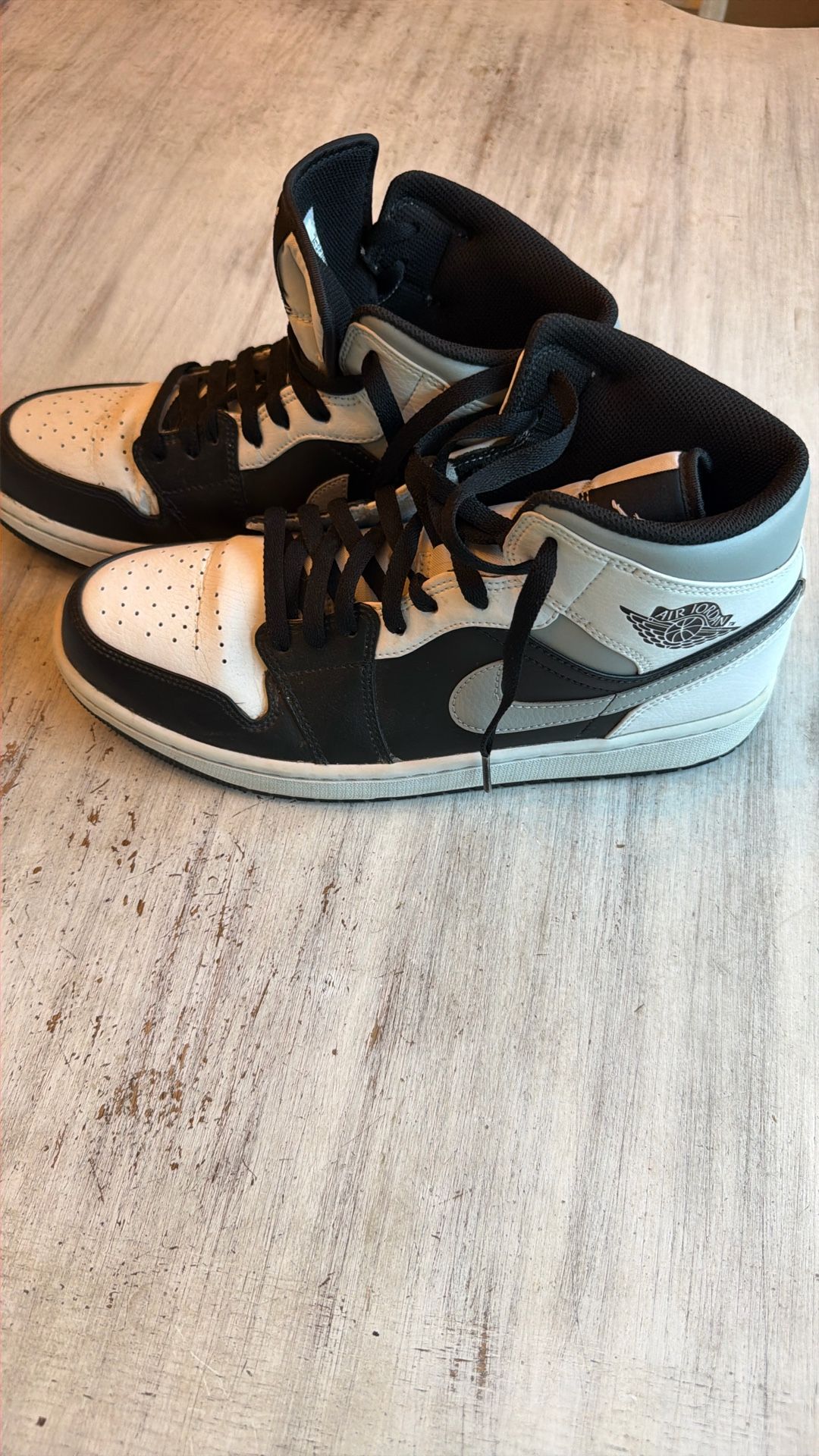 Jordan 1 Mid White Shadow
