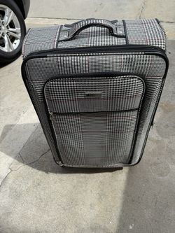 London Fog Travel Luggage