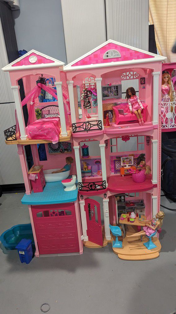 Mattel Barbie 3 Story Doll Town House Dreamhouse 