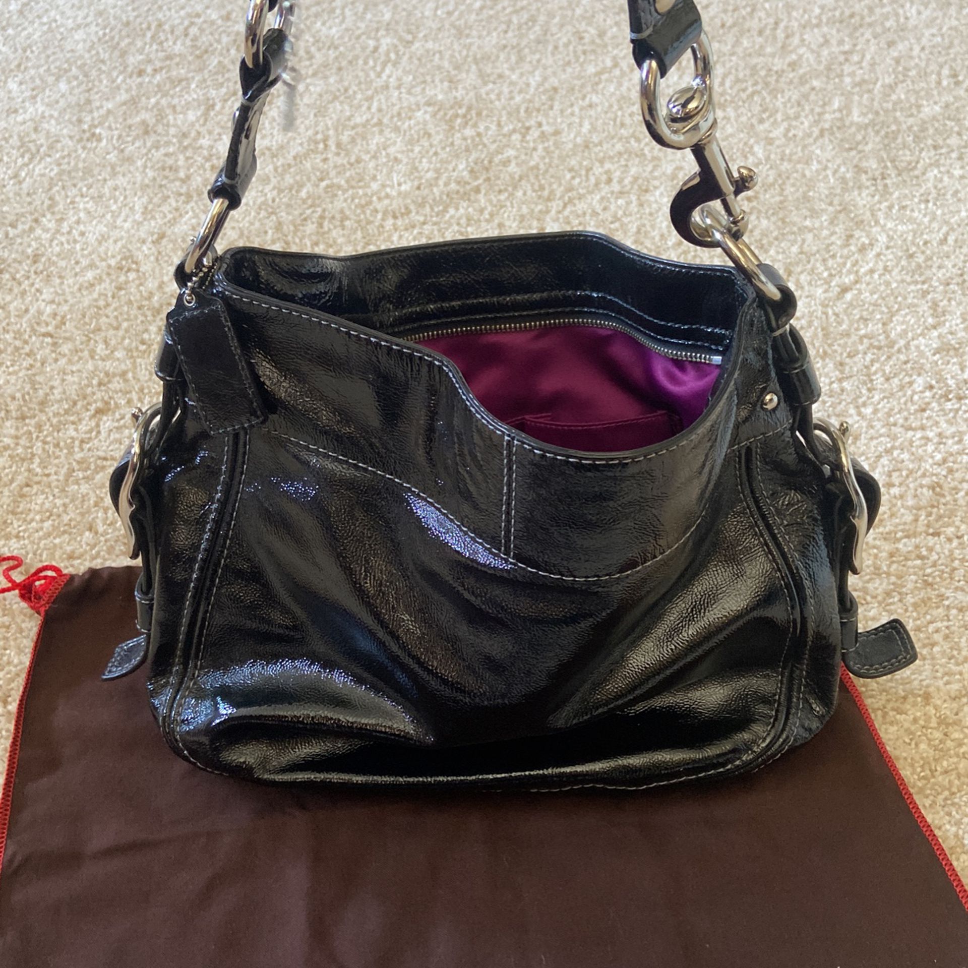 Coach Purse Zoe Black Patent Leather Shoulder Bag Handbag Medium F0926-F12735Coach