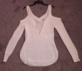FREE White Cold-Shoulder Knit Sweater with Zipper Small