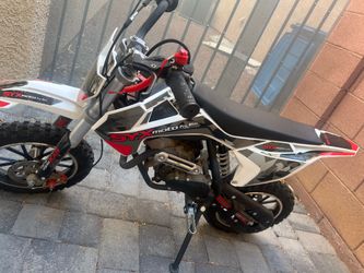 $300 moto pro mini  works great won’t start because my cousin broke the sting  to start it all you have to do is replace it for a couple dollars it st