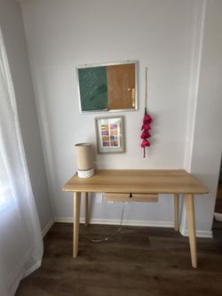 Ikea - Desk