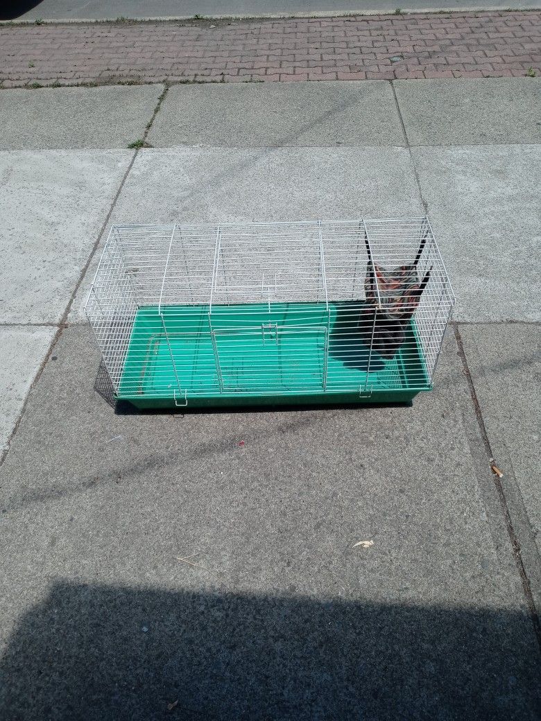 Caged Animal Pet Cage Great Condition