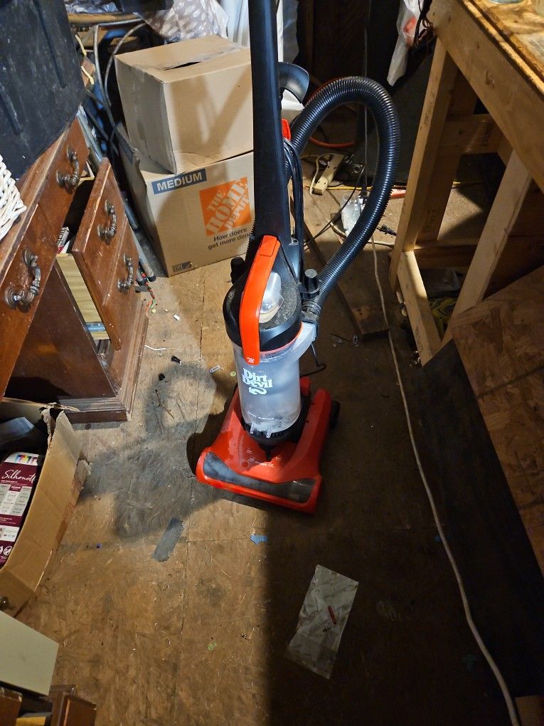 Dirt Devil Vacuum Cleaner