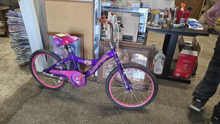 20” Bike Pink And Purple Hannah Montana 