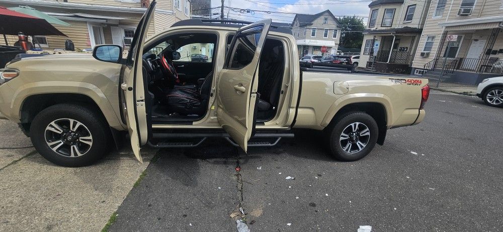 2017 Toyota Tacoma