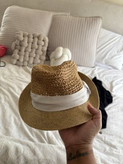Pocketbooks / Straw Hat