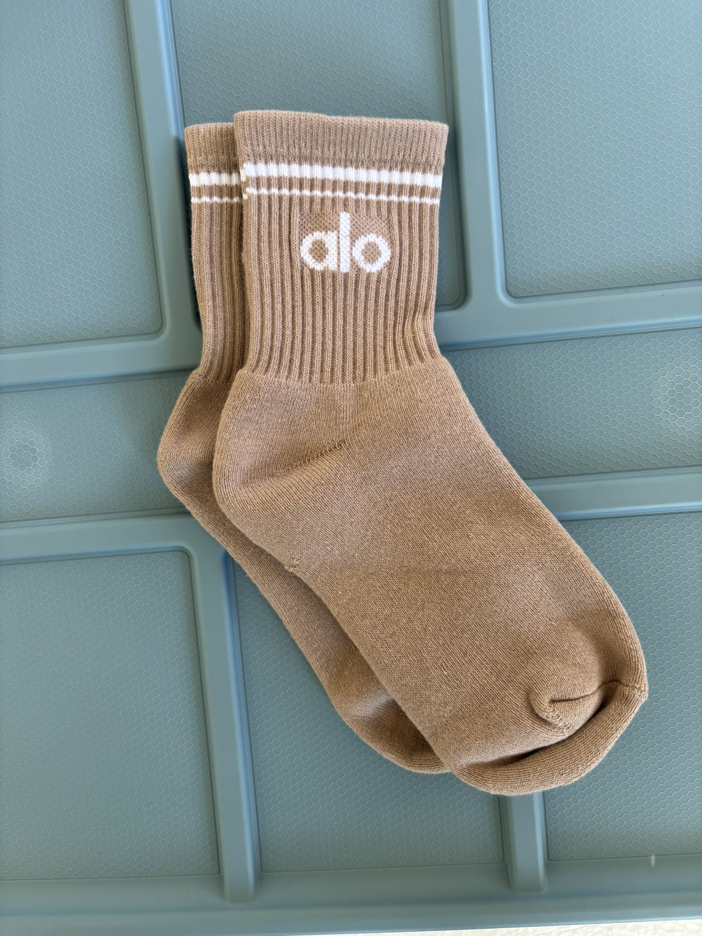 1 Pair Brand New All Yoga Unisex Throwback Socks