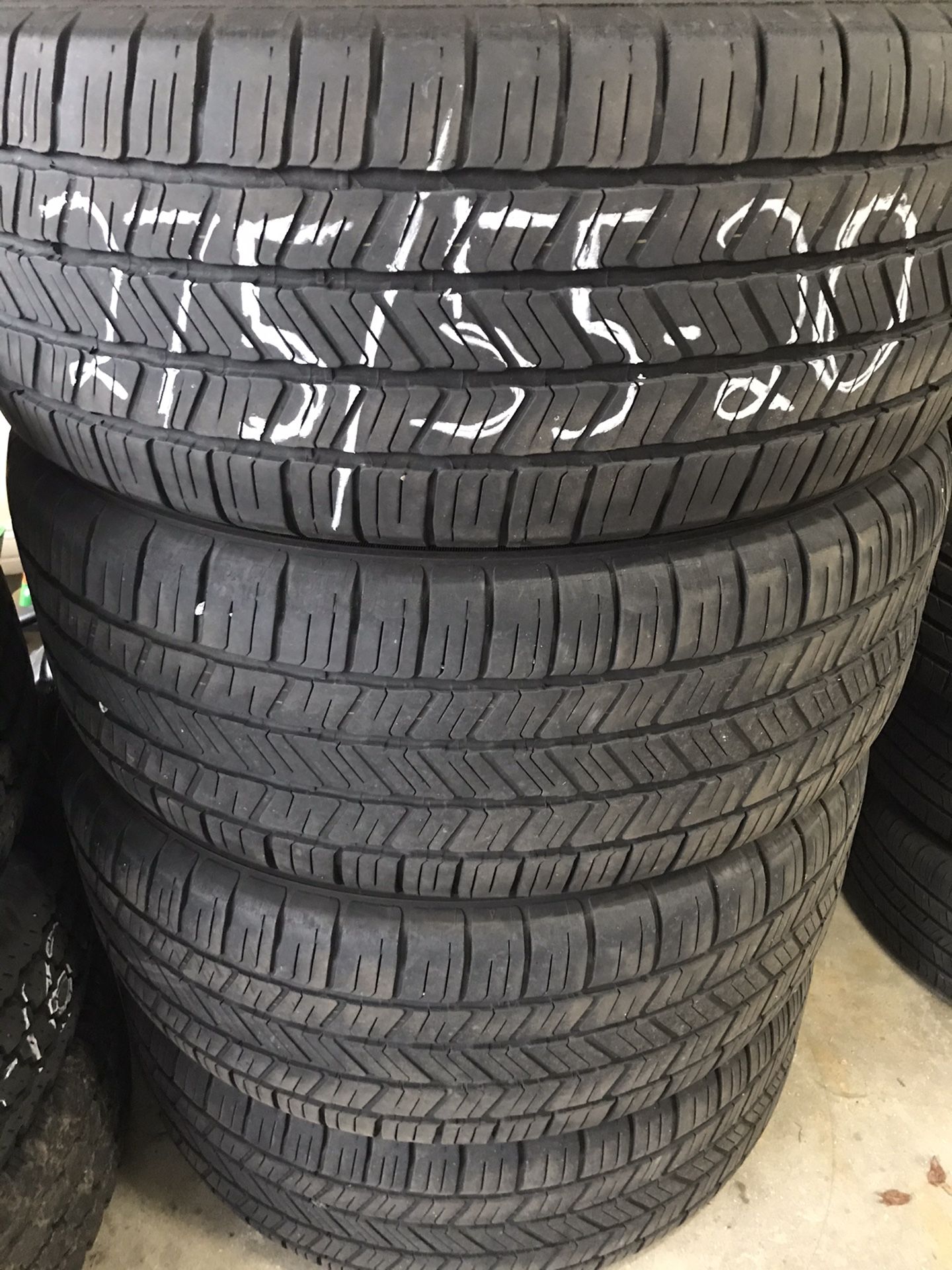 (4) 275/55-20 Goodyear Eagle Ls2 Tires