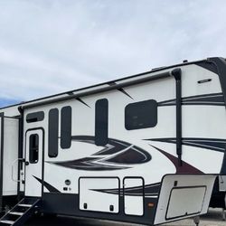 2018 Dutchmen Voltage Epic 3970