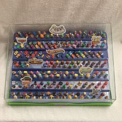 SQUINKIES DISPLAY CASE OVER 180  WWE TOY STORY SPONGEBOB CARS