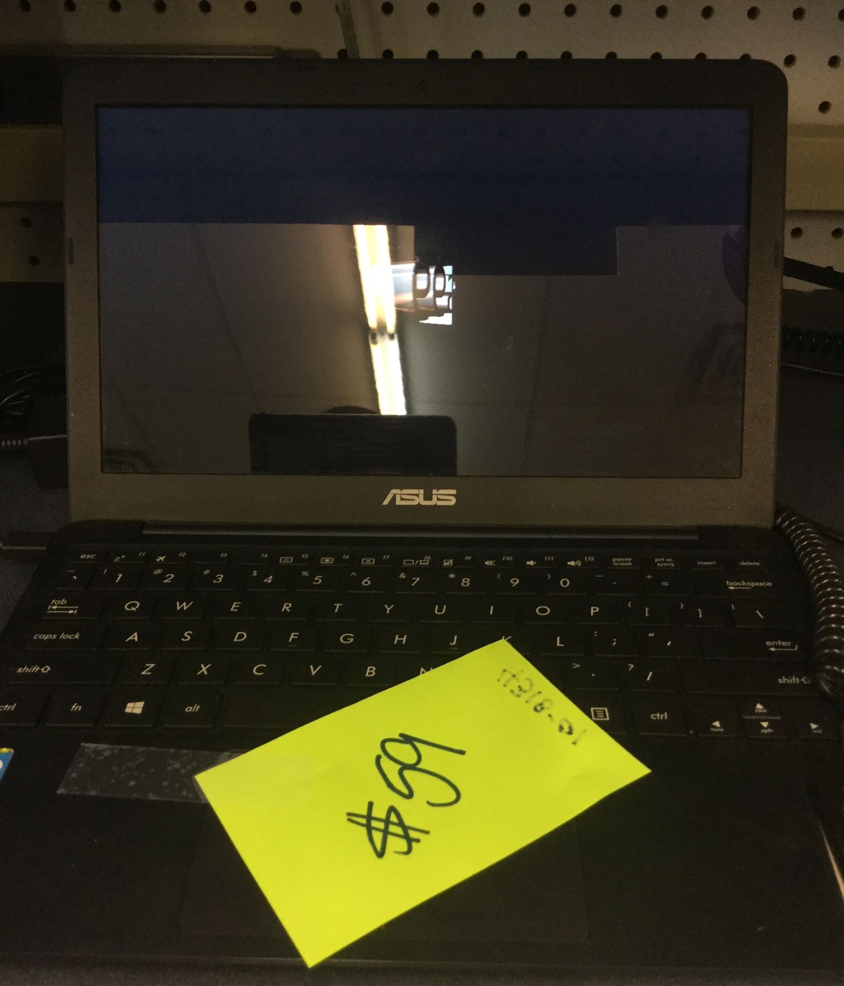 Asus x205 laptop computer