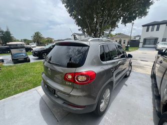 W Tiguan 2010