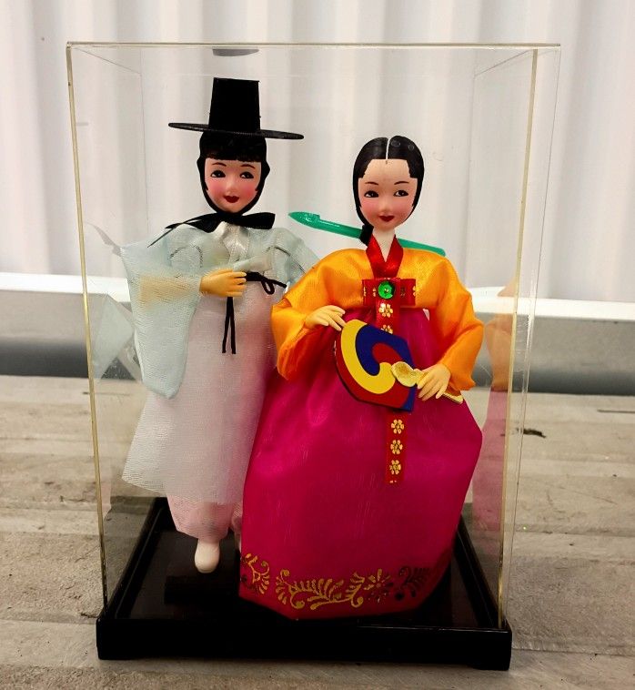 Vintage Korean Native Ceremonial Wedding 10" Dolls In Plastic 12" Display Case