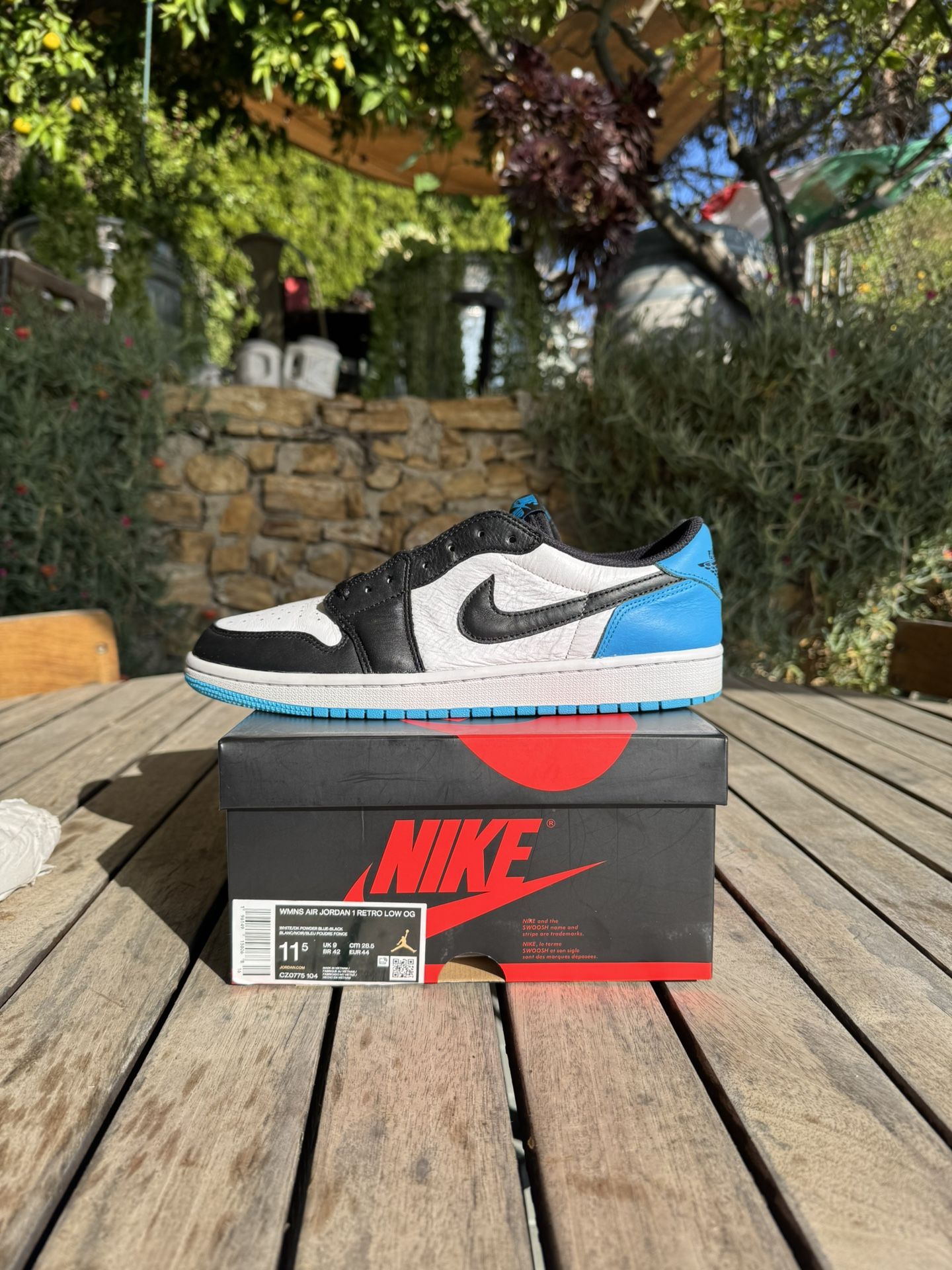 Air Jordan 1 Low Unc Powder Blue