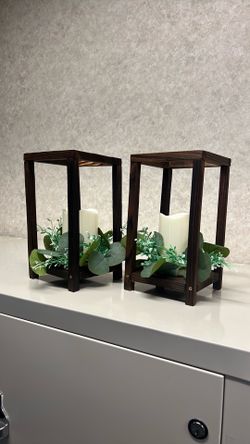 Wooden Centerpiece with Candle (battery)