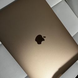 13” MacBook Air (gold)