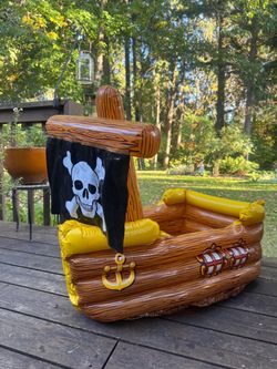 🏴‍☠️ Inflatable Pirate Ship Drink Cooler / Ice Chest