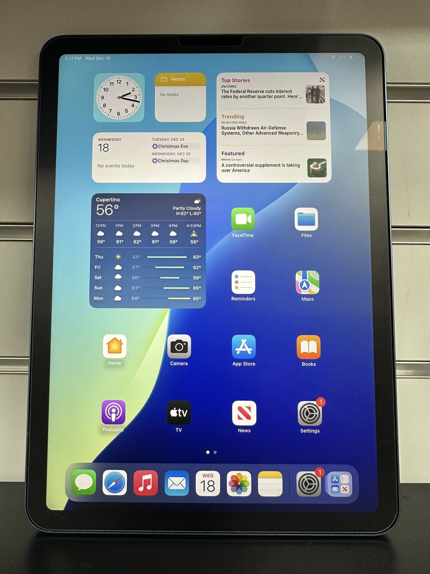 iPad Air, 5th Generation, Wi-Fi, 64GB, Tablet