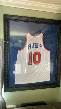 Walt Frazier autographed Jersey Beckett certificate