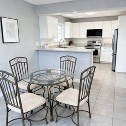 Dining Table With 4 Chairs 