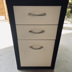 Ikia Small Dresser