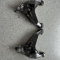 SET OF TACOMA LOWER CONTROLLER ARMS