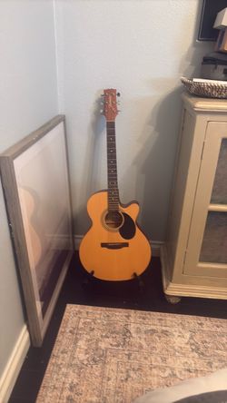 Acoustic Guitar - never used