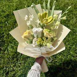 Crochet green tulip and yellow rose bouquet