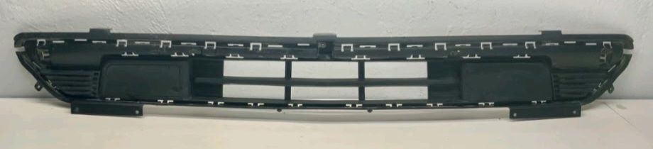 2024 2025 CHEVY  TAHOE SUBURBAN FRONT BUMPER LOWER GRILL