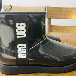 UGG Clear Size 10
