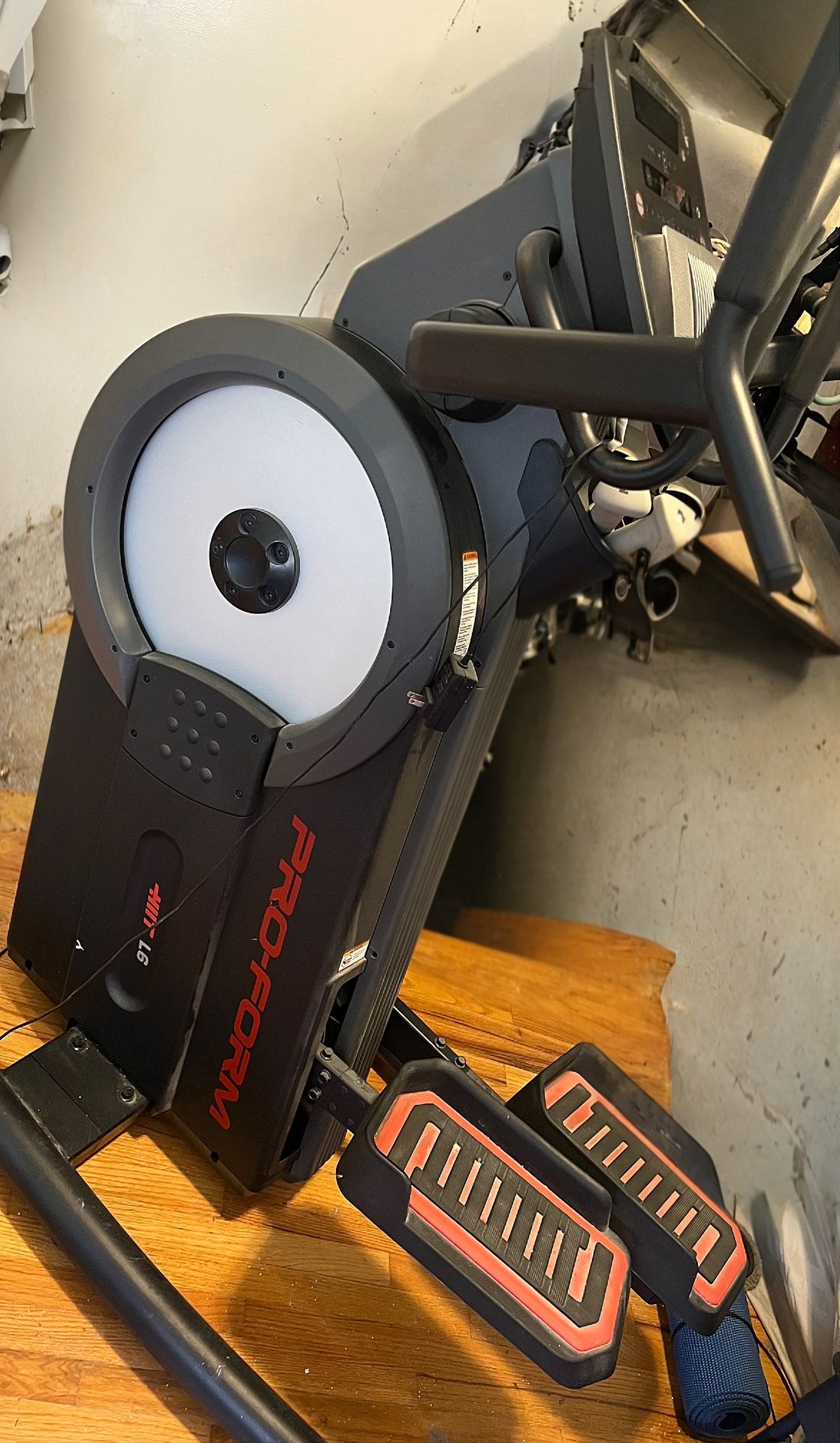 Pro Forma Elliptical