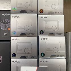 Godox iT30 Pro Fuji, Canon, Nikon, And Sony