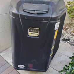 Pool / Spa Heat Pump Heater  In Pristine Shape 