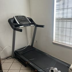 Nordic track T Series Treadmill. Like New.