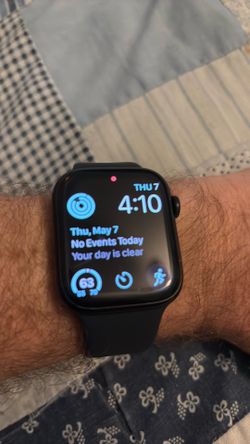 Apple watch 44mm black with box