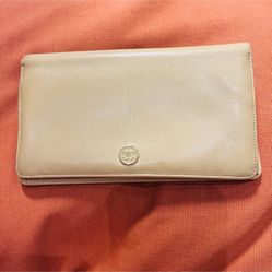 Authentic CHANEL wallet