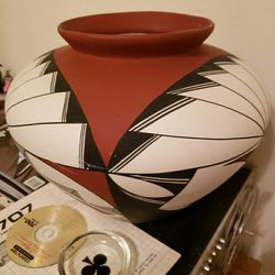 Acoma Pueblo New Mexico hand crafted clay pottery