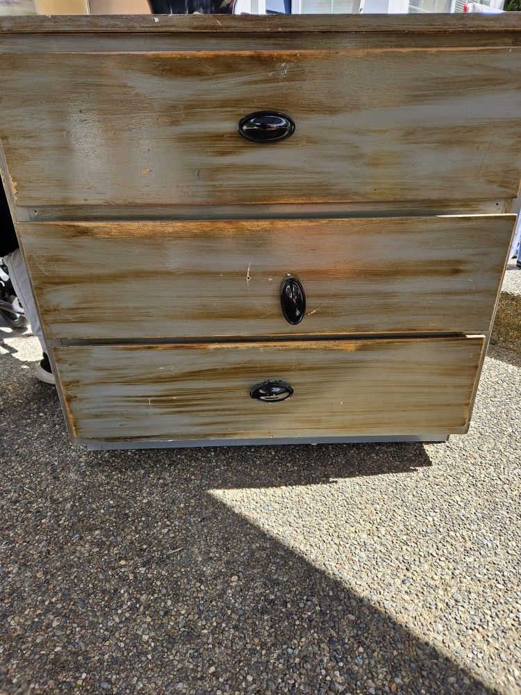 Solid Wood Dresser 