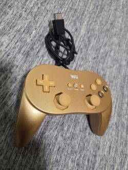 Nintendo Wii Classic Pro Controller Gold